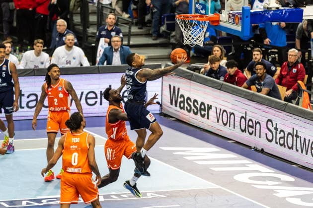 GER, easy Credit Basketball Bundesliga, Syntainics MBC Niners Chemnitz 26 12 2025, QUARTERBACK Immobilien ARENA, Leipzig, GER, easy Credit Basketball Bundesliga, Syntainics MBC Niners Chemnitz Charles Callison Syntainics MBC, 23 Â Photo Alexander Trienitz Leipzig QUARTERBACK Immobilien ARENA Saxony Germany