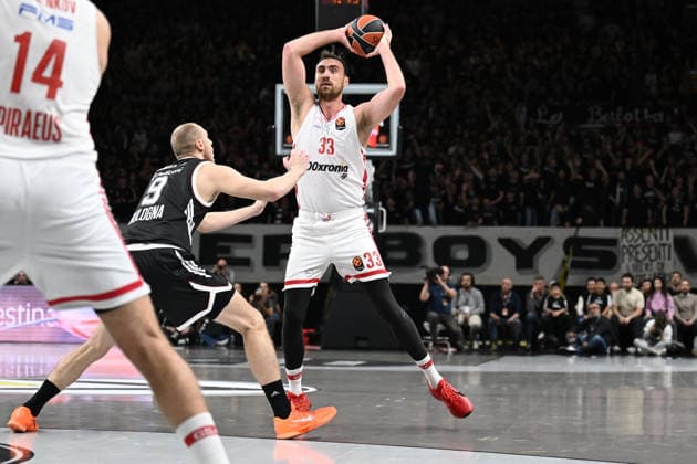 Nikola Milutinov Virtus Bologna - Olympiacos Piraeus Euroleague 2025 26 Round 18 Bologna, 26 12 2025 Foto E. Coppola Ciamillo-Castoria Bologna  Copyright: xEgiziaxCoppolax
