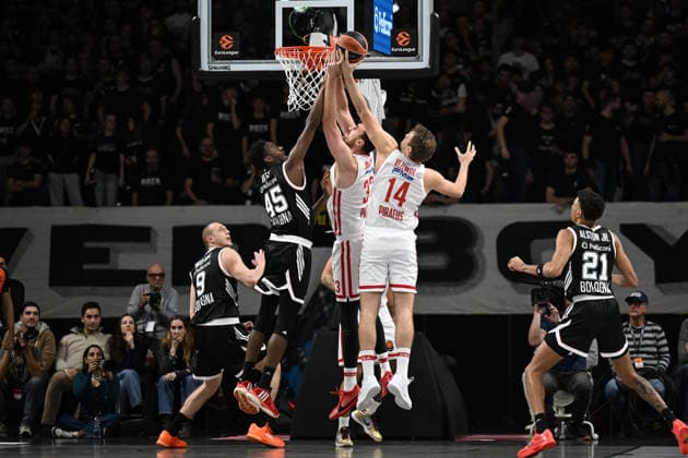 Nicola Akele, Nikola Milutinov , Sasha Vezenkov Virtus Bologna - Olympiacos Piraeus Euroleague 2025 26 Round 18 Bologna, 26 12 2025 Foto E. Coppola Ciamillo-Castoria Bologna  Copyright: xEgiziaxCoppolax