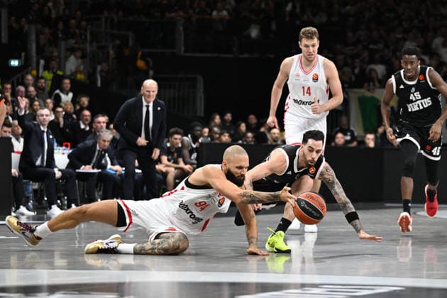 Evan Fournier Virtus Bologna - Olympiacos Piraeus Euroleague 2025 26 Round 18 Bologna, 26 12 2025 Foto E. Coppola Ciamillo-Castoria Bologna  Copyright: xEgiziaxCoppolax
