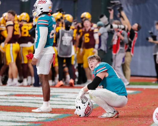 December 26, 2025: New Mexico Lobos linebacker Mercury Swaim (16) watches the reply as the winning touchdown is confimed to end the Rate Bowl game between New Mexico Lobos and Minnesota Golden Gophers at Chase Field in Phoneix, Arizona. . CSM. Phoneix United States of America - ZUMAc04_ 20251226_zma_c04_047 Copyright: xMichaelxCazaresx