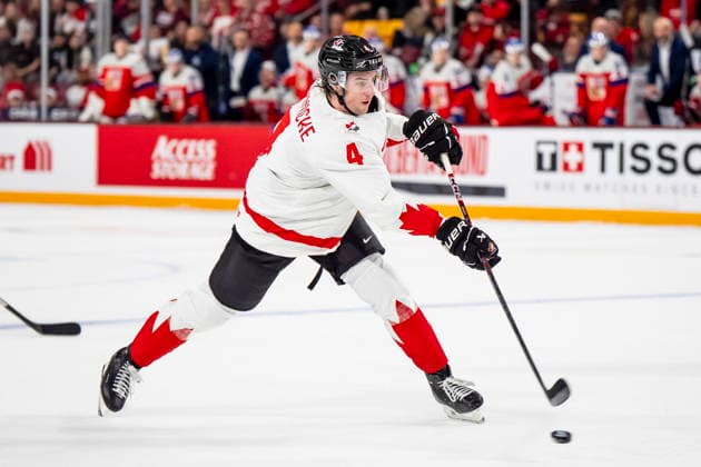 December 26, 2025, Minneapolis, Mn, Canada: Canada s Harrison Brunicke (4) takes a shot on Czechia s net during second period IIHF World Junior Championship hockey action, in Minneapolis, Friday, Dec. 26, 2025. Canada News - December 26, 2025  - ZUMAc35_ 20251226_zaf_c35_083 Copyright: xChristopherxKatsarovx