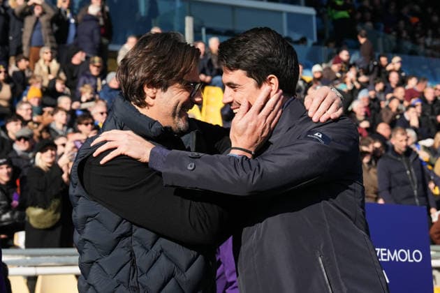 FiorentinaÕs head coach Paolo Vanoli and Parma s head coach Carlos Cuesta during the Serie A soccer match between Parma and Fiorentina at Ennio Tardini Stadium in Parma, North Italy, Saturday, December 27, 2025. Soccer  Copyright: xMassimoxPaolone LaPressex