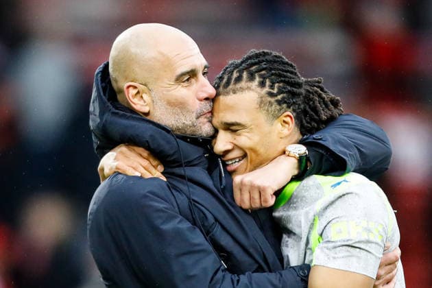 Sport Themen der Woche KW52 Nottingham Forest v Manchester City Premier League Manchester City manager Josep Guardiola kisses Nathan AkÃ of Manchester City on the head after the Premier League match at the City Ground, Nottingham 27 12 2025 UK Newspapers OUT Copyright: xMaxxTomlinsonx FIL-22704-0077