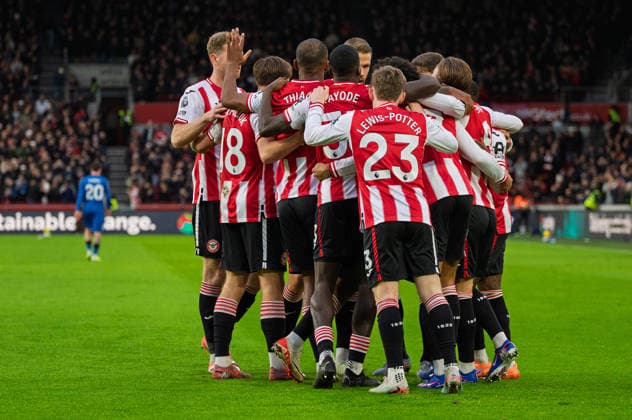 Brentford v Bournemouth Premier League Brentford celebrate their first goal against Bournemouth during the Premier League match at the Gtech Community Stadium, Brentford 27 12 2025 UK Newspapers OUT Copyright: xGraemexWilcocksonx FIL-22701-0052