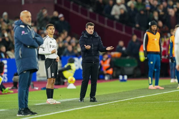 West Ham United v Fulham, Premier League Marco Silva, manager of Fulham during the West Ham United v Fulham Premier League match at the London Stadium, London, England on 27 December 2025 Credit: Dylan Hepworth Every Second Media Editorial use only. All images are copyright Every Second Media Limited. No images may be reproduced without prior permission. All rights reserved. Premier League and Football League images are subject to licensing agreements with Football DataCo Limited. see https: www.football-dataco.com Copyright: xIMAGO EveryxSecondxMediax ESM-1725-0055 DylanxHepworthx xEveryxSecondxMediax