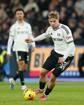 West Ham United v Fulham, Premier League Emile Smith Rowe of Fulham during the West Ham United v Fulham Premier League match at the London Stadium, London, England on 27 December 2025 Credit: Dylan Hepworth Every Second Media Editorial use only. All images are copyright Every Second Media Limited. No images may be reproduced without prior permission. All rights reserved. Premier League and Football League images are subject to licensing agreements with Football DataCo Limited. see https: www.football-dataco.com Copyright: xIMAGO EveryxSecondxMediax ESM-1725-0057 DylanxHepworthx xEveryxSecondxMediax