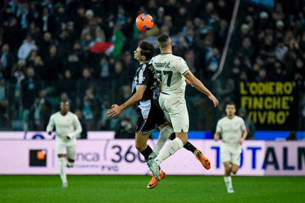 CALCIO - Serie A - Udinese Calcio vs SS Lazio Header of Lazio s Adam Marusic hindered by Udinese s Jurgen Ekkelenkamp during Udinese Calcio vs SS Lazio, Italian soccer Serie A match in Udine, Italy, December 27 2025 Udine Italy  Copyright: xIPAxSport ABACAx
