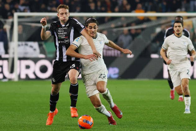 Udinese™s Vakoun Bayo Lazio™s Matteo Cancellieri during the Serie A soccer match between Udinese and Lazio at the Bluenergy Stadium in Udine, north east Italy - Saturday, December 27,2025 - soccer  Copyright: xAndreaxBressanutti LaPressex