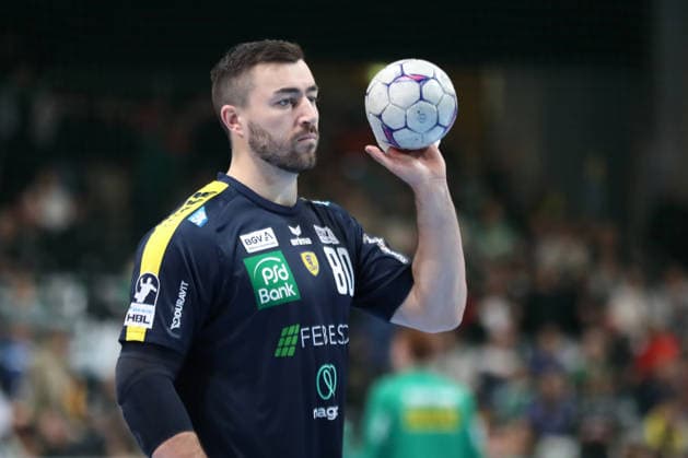 Handball DAIKIN HBL, SC DHfK Leipzig Rhein Neckar Löwen 27 12 2025 Jannik Kohlbacher 80, Rhein Neckar Löwen during warm-up Handball, DAIKIN HBL, 1 Bundesliga, Season 2025 2026, Matchday 19 SC DHfK Leipzig vs Rhein Neckar Löwen on 27 12 2025 at Quarterback Immobilien Arena Leipzig Copyright: xBEAUTIFULxSPORTS JanxKaeferx
