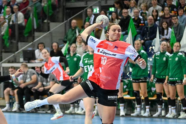 Maxi Mühlner HSG Blomberg Lippe, 10 throws VfL Oldenburg vs HSG Blomberg Lippe, ALSCO Handball Bundesliga Women, Matchday 9, Season 2025 2026, 27 12 2025, VfL Oldenburg vs HSG Blomberg Lippe, ALSCO Handball Bundesliga Women, Matchday 9, Season 2025 2026, 27 12 2025 Oldenburg Copyright: xEibner-Pressefoto RobertxGertzenx EP_RGN