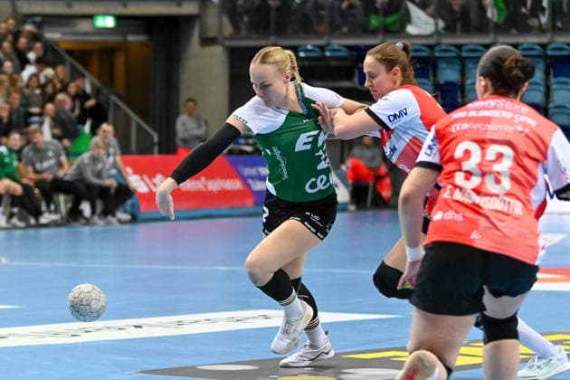 Lotta Roepcke VfL Oldenburg, 22 sets VfL Oldenburg vs HSG Blomberg Lippe, ALSCO Handball Bundesliga Women, Matchday 9, Season 2025 2026, 27 12 2025, VfL Oldenburg vs HSG Blomberg Lippe, ALSCO Handball Bundesliga Women, Matchday 9, Season 2025 2026, 27 12 2025 Oldenburg Copyright: xEibner-Pressefoto RobertxGertzenx EP_RGN