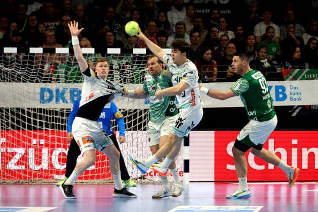 DEU, DHB, 1 HBL, Fuechse Berlin vs Frisch Auf Goeppingen, 27 12 2025, Max Schmeling Halle, Berlin, DEU, DHB, 1 HBL, Fuechse Berlin vs Frisch Auf Goeppingen, in the picture Mijajlo Marsenic Fuechse Berlin 93 , Max Darj Fuechse Berlin 5 , ELIAS NEWEL Frisch Auf Goeppingen 40 nordphotoxGmbHx xEngler nph00076