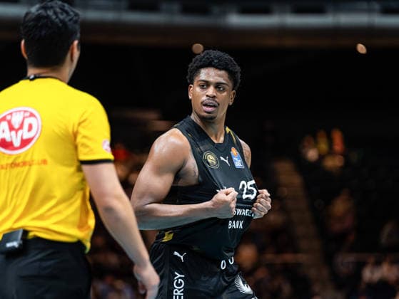 Grant Sherfield Basketball Loewen Braunschweig, 25 is not satisfied Basketball Loewen Braunschweig vs RASTA Vechta, Basketball, easyCredit Basketball Bundesliga, Matchday 12, Season 2025 2026, 27 12 2025 Basketball Loewen Braunschweig vs RASTA Vechta, Basketball, easyCredit Basketball Bundesliga, Matchday 12, Season 2025 2026, 27 12 2025 Braunschweig Copyright: xEibner-Pressefoto DamianxKruczynx EP_DKI