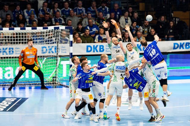 27 12 2025, GER, Handball, Men, Season 25 26, Daikin 1 Bl, 19 Matchday, ThSV Eisenach SC Magdeburg Fynn Hangstein ThSV Eisenach,10 99817 Eisenach Werner Assmann Halle Am Sportp Thueringen Germany