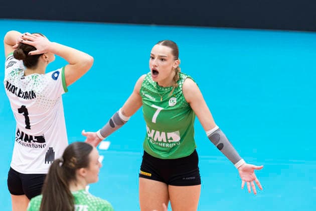 1 Volleyball Bundesliga Women Schwarz Weiss Erfurt vs USC Münster Erfurt 27 12 2025 Elena Kömmling 7 USC Münster 1 Volleyball Bundesliga Women Schwarz Weiss Erfurt vs USC Münster Riethsporthalle Erfurt 27 12 2025 Copyright: xBEAUTIFULxSPORTS Duehringx