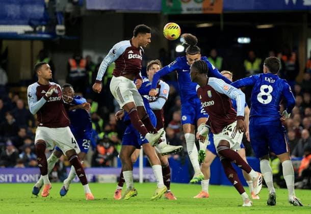 Ollie Watkins of Aston Villa (centre) scores their side s second goal of the game Chelsea v Aston Villa, Premier League, Football, Stamford Bridge, London, UK - 27 Dec 2025London Stamford Bridge United Kingdom EDITORIAL USE ONLY No use with unauthorised audio, video, data, fixture lists, club league logos or live services. Online in-match use limited to 120 images, no video emulation. No use in betting, games or single club league player publications. Copyright: xGeorgexTewkesbury Shutterstockx 16213165bo