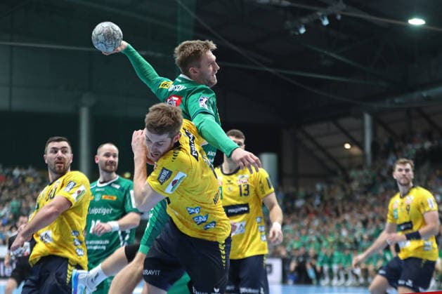 Handball DAIKIN HBL, SC DHfK Leipzig Rhein Neckar Löwen 27 12 2025 Franz Semper 32, SC DHfK Leipzig comes to throw Handball, DAIKIN HBL, 1 Bundesliga, Season 2025 2026, 19 Matchday SC DHfK Leipzig vs Rhein Neckar Löwen on 27 12 2025 at Quarterback Immobilien Arena Leipzig Copyright: xBEAUTIFULxSPORTS JanxKaeferx