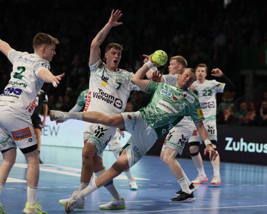 GER HBL Season 2025 2026 FÜCHSE Berlin vs FrischAuf Göppingen, 27 12 25, Max Schmeling Halle, Berlin, Oskar NEUDECK FrischAuf Göppingen 2 , Victor KLÖVE FrischAuf Göppingen 7 , Max DARJ Füchse Berlin 5 , Ymir Örn GISLASON FrischAuf Göppingen 33 , Erik PERSSON FrischAuf Göppingen 22