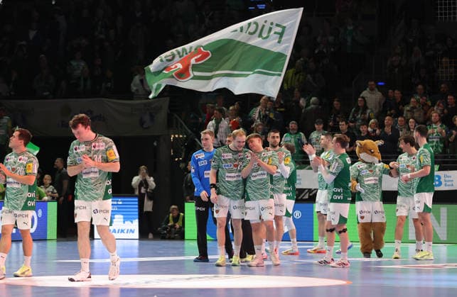 Füchse team cheers after the end of the game Joy Emotion Cheers Sport Handball HBL Bundesliga Men 19 Matchday Season 2025 2026 27 12 2025 Füchse Berlin vs Frisch Auf Göppingen