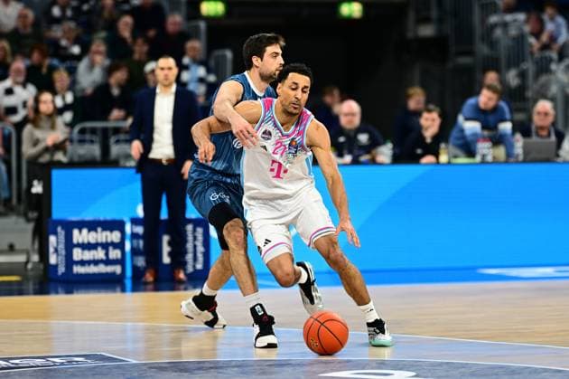 Game action with Joel Aminu 21 Telekom Baskets Bonn and Mateo Seric 21 MLP Academics Heidelberg Game action with Joel Aminu 21 Telekom Baskets Bonn and Mateo Seric 21 MLP Academics Heidelberg Copyright: xMichaelxGelhardtx
