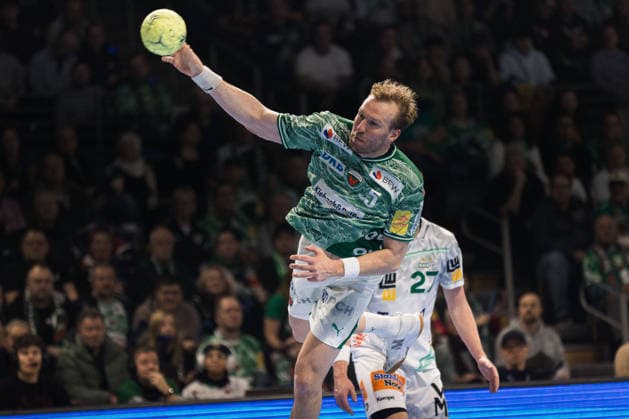 Max DARJ Fuechse Berlin, 05 scores a goal, Action, Goal throw GER, Fuechse Berlin vs FRISCH AUF Goeppingen, Handball, Bundesliga, Matchday 19, Season 2025 2026, 27 12 2025, GER, Fuechse Berlin vs FRISCH AUF Goeppingen, Handball, Bundesliga, Matchday 19, Season 2025 2026, 27 12 2025, Berlin Copyright: xEibnerxPressefoto OliverxSchmidtx EP_OST