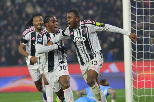 Pisa S.C. v Juventus FC - Campionato Serie A Pierre Kalulu of Juventus FC celebrates after scoring his team s goal during the Italian Serie A football match between Pisa S.C. and Juventus FC ,on December 27 ,2025 at the Arena Garibaldi-Romeo Anconetani Stadium in Pisa. Pisa PI Italy  Copyright: xAndreaxMartinix originalFilename:martini-pisascvj251227_npxp9.jpg