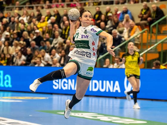 Lea Neubrander Frisch Auf Women, 81 on the counter-attack, Borussia Dortmund vs Frisch Auf Goeppingen, Handball, 1 Bundesliga, Season 2025 2026, 27 12 2025 Borussia Dortmund vs Frisch Auf Goeppingen, Handball, 1 Bundesliga, Season 2025 2026, 27 12 2025 Dortmund Copyright: xMichaelxSchmidt Eibner-Pressefotx EP_MST