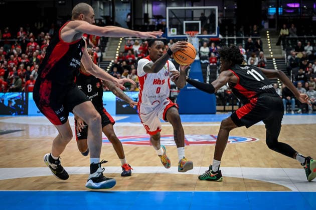 Barmer 2 Basketball Bundesliga ProA Rheinstars Köln vs Bayer Giants Leverkusen, 27 12 2025 Cedric Cezell Russell Jr RheinStarsKöln 0 , Barmer 2 Basketball Bundesliga ProA Rheinstars Köln vs Bayer Giants Leverkusen on 27 12 2025 at the Castello Düsseldorf in Düsseldorf Nordrhein Westfalen Copyright: xBEAUTIFULxSPORTS Mueller-Laschetx
