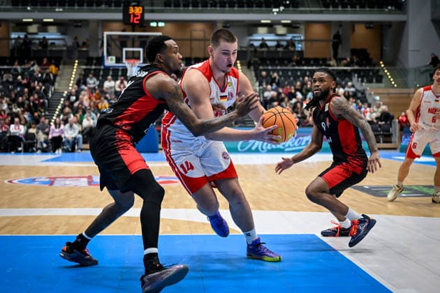 Barmer 2 Basketball Bundesliga ProA Rheinstars Köln vs Bayer Giants Leverkusen, 27 12 2025 Marko Cuvalo RheinStarsKöln 14 , Barmer 2 Basketball Bundesliga ProA Rheinstars Köln vs Bayer Giants Leverkusen on 27 12 2025 at the Castello Düsseldorf in Düsseldorf Nordrhein Westfalen Copyright: xBEAUTIFULxSPORTS Mueller-Laschetx