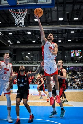 Barmer 2 Basketball Bundesliga ProA Rheinstars Köln vs Bayer Giants Leverkusen, 27 12 2025 Zachary Richard Watson RheinStarsKöln 4 , Barmer 2 Basketball Bundesliga ProA Rheinstars Köln vs Bayer Giants Leverkusen on 27 12 2025 at the Castello Düsseldorf in Düsseldorf Nordrhein Westfalen Copyright: xBEAUTIFULxSPORTS Mueller-Laschetx