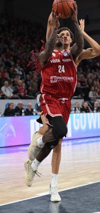 Brose Arena, Bamberg Baskets vs. Ratiopharm Ulm Germany, Bamberg, Brose Arena - 27 Dec 2025 - Basketball Bundesliga - Bamberg Baskets vs. Ratiopharm Ulm Image: Cobe Williams (Bamberg Baskets) in action. Bamberg Brose Arena Bayern Germany Copyright: xPresseFotoxEvans xRyanxEvansx
