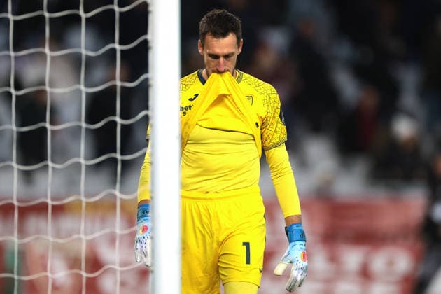 Turin, Italy, 27th December 2025. Alberto Paleari of Torino FC reacts following the final whistle of the Torino vs Cagliari Serie A match at Stadio Grande Torino, Turin. Picture credit should read: Jonathan Moscrop Sportimage EDITORIAL USE ONLY. No use with unauthorised audio, video, data, fixture lists, club league logos or live services. Online in-match use limited to 120 images, no video emulation. No use in betting, games or single club league player publications. SPI_186_JM_TORO_CAGLIARI SPI-4366-0185