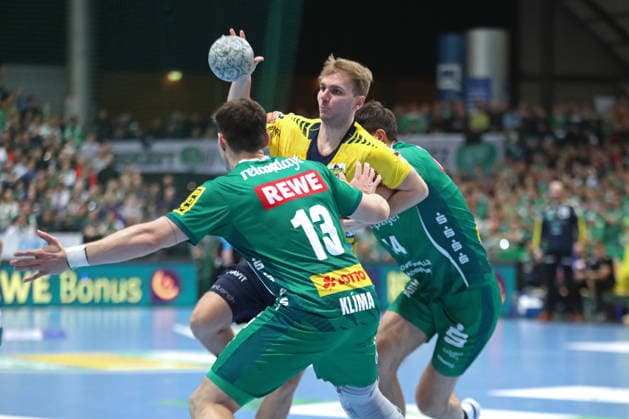 Handball DAIKIN HBL, SC DHfK Leipzig Rhein Neckar Löwen 27 12 2025 Mathias Larson 4, Rhein Neckar Löwen Handball, DAIKIN HBL, 1 Bundesliga, Season 2025 2026, 19 Matchday SC DHfK Leipzig vs Rhein Neckar Löwen on 27 12 2025 at the Quarterback Immobilien Arena Leipzig Copyright: xBEAUTIFULxSPORTS JanxKaeferx