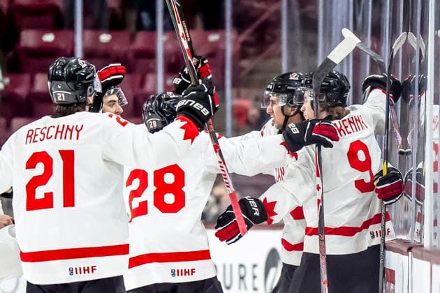 December 27, 2025, Minneapolis, Mn, Canada: Canadian forward Michael Hage (29), second from right, celebrates his overtime goal against Latvia with teammates at the world junior hockey championship in Minneapolis on Saturday, Dec. 27, 2025. Canada News - December 27, 2025  - ZUMAc35_ 20251227_zaf_c35_109 Copyright: xChristopherxKatsarovx