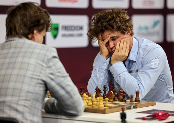 Sport Themen der Woche KW52 December 27, 2025, Doha, Qatar: Norwegian Magnus Carlsen will play against Russian Vladislav Artemyev during the 2025 World Rapid and Blitz Chess Championships, organized by the International Chess Federation (FIDE), at the Sports and Events Complex in Qatar University. Doha Qatar - ZUMAs197 20251227_aaa_s197_060 Copyright: xYousefxMasoudx