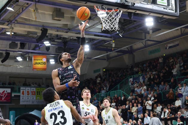 15 matchday of the Basketball 2 Bundesliga ProA in the Oberfrankenhalle in Bayreuth Season 2025 2026 BBC Bayreuth against Uni Baskets Münster Nicholas Khalil McMullen Uni Baskets Münster 4