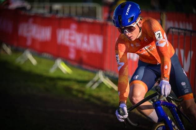 Dutch David Haverdings pictured in action during the men s U23 race at the World Cup cyclocross cycling event in Dendermonde, Belgium, stage 8 (out of 12) of the UCI World Cup cyclocross competition, Sunday 28 December 2025. DAVIDxPINTENS  x151918351x