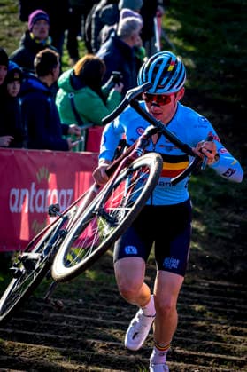 during the UCI Cyclo cross World Cup 2025 men u23 in DENDERMONDE, Belgium on 28 december 2025, photo by Marcel van Dorst EYE4images DeFodi Images