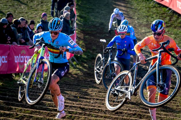 Mats vanden Eynde during the UCI Cyclo cross World Cup 2025 men u23 in DENDERMONDE, Belgium on 28 december 2025, photo by Marcel van Dorst EYE4images DeFodi Images