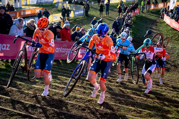 Floris Haverdings, Guss van de Eijnden during the UCI Cyclo cross World Cup 2025 men u23 in DENDERMONDE, Belgium on 28 december 2025, photo by Marcel van Dorst EYE4images DeFodi Images