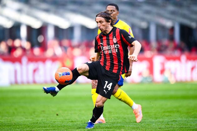 2025-12-28 AC Milan v Hellas Verona FC - Serie A MILAN, ITALY - DECEMBER 28: Luka Modric of AC Milan in action during the Serie A match between AC Milan and Hellas Verona FC at Giuseppe Meazza Stadium on December 28, 2025 in Milan, Italy. (Photo by Alberto Gandolfo BSR Agency) Milan Italy Content not available for redistribution in The Netherlands directly or indirectly through any third parties. Copyright: xBSRxAgencyx
