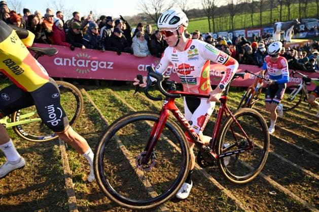 UCI Cyclocross World Cup 2025-2026 Dendermonde DENDERMONDE, BELGIUM - DECEMBER 28 : Vanthourenhout Michael (BEL) of Pauwels Sauzen - Altez Industriebouw Cycling Team during the 8th leg of the Dendermonde UCI Cyclocross World Cup 2025-2026 a cyclocross race for Men Elite on December 28, 2025 in Dendermonde, Belgium, 28 12 2025 ( Dendermonde Belgium  Copyright: xNicoxVereeckenx