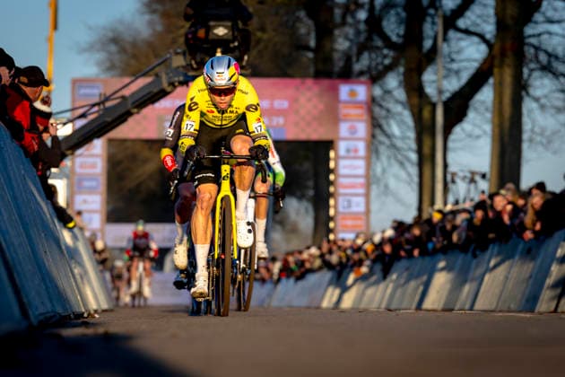 Wout van Aert TEAM VISMA LEASE A BIKE during the UCI Cyclo cross World Cup 2025 in DENDERMONDE, Belgium on 28 december 2025, photo by Marcel van Dorst EYE4images DeFodi Images