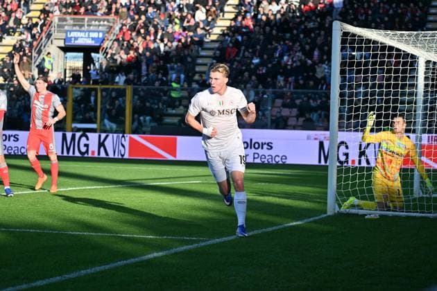 Foto IPP Felice De Martino Cremona 28 12 2025 Calcio Campionato serie A 2025-2026 Cremonese - Napoli Nella foto: Esultanza dopo il gol di Rasmus Hojlund Italy Photo Press World Copyright Cremona italy Italia ITALY  Copyright: xR4924_italyphotopressx