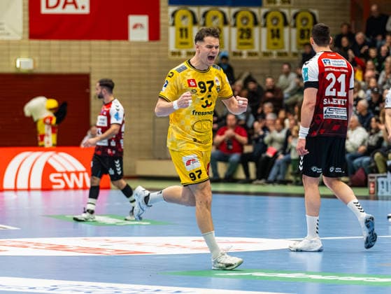 Matija Mircic HSG Krefeld Niederrhein, 97 cheers and is happy after scoring HSG Krefeld Niederrhein vs HSG Nordhorn Lingen, Handball, 2 Bundesliga, Matchday 17, Season 2025 2026, 28 12 2025 HSG Krefeld Niederrhein vs HSG Nordhorn Lingen, Handball, 2 Bundesliga, Matchday 17, Season 2025 2026, 28 12 2025 Krefeld Copyright: xEibner-Pressefoto DamianxKruczynx EP_DKI