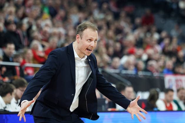 Jacques Schneider Vet Concept Gladiators Trier, Head Coach gestures, GER, FC Bayern Basketball vs Vet Concept Gladiators Trier, Basketball, easycredit Basketball Bundesliga, Matchday 11, Season 2025 2026, 28 12 2025, GER, FC Bayern Basketball vs Vet Concept Gladiators Trier, Basketball, easycredit Basketball Bundesliga, Matchday 11, Season 2025 2026, 28 12 2025 Munich Copyright: xEibner-Pressefoto JennixMaulx EP_JML