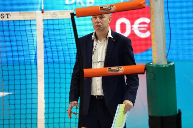 DEU, DVV, 1 VBL, BR Volleys vs WWK Volleys Herrsching, 28 12 2025, Max Schmeling Halle, Berlin, DEU, DVV, 1 VBL, BR Volleys vs WWK Volleys Herrsching, in the picture coach Joel Banks BR Volleys nordphotoxGmbHx xEngler nph00076
