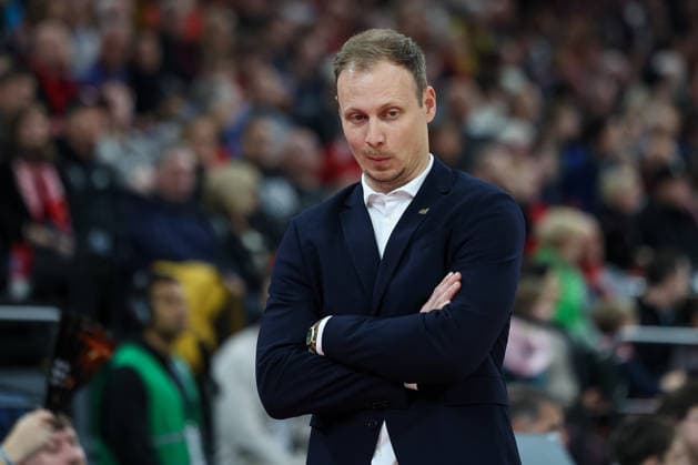 Jacques Schneider Vet Concept Gladiators Trier, Head Coach , GER, FC Bayern Basketball vs Vet Concept Gladiators Trier, Basketball, easycredit Basketball Bundesliga, Matchday 11, Season 2025 2026, 28 12 2025, GER, FC Bayern Basketball vs Vet Concept Gladiators Trier, Basketball, easycredit Basketball Bundesliga, Matchday 11, Season 2025 2026, 28 12 2025 Munich Copyright: xEibner-Pressefoto JennixMaulx EP_JML