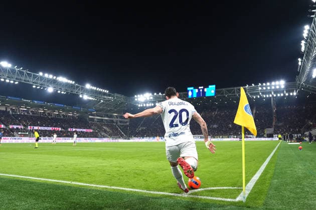 Inter Milan s Hakan Calhanoglu during the Serie A soccer match between Atalanta and Inter at the New Balance Stadium in Bergamo , north Italy - Sunday , December 28 , 2025. - Soccer .  Copyright: xSpada LaPressex